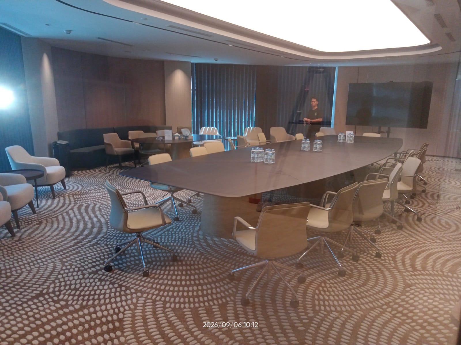 NOBU BANK KARAWACI