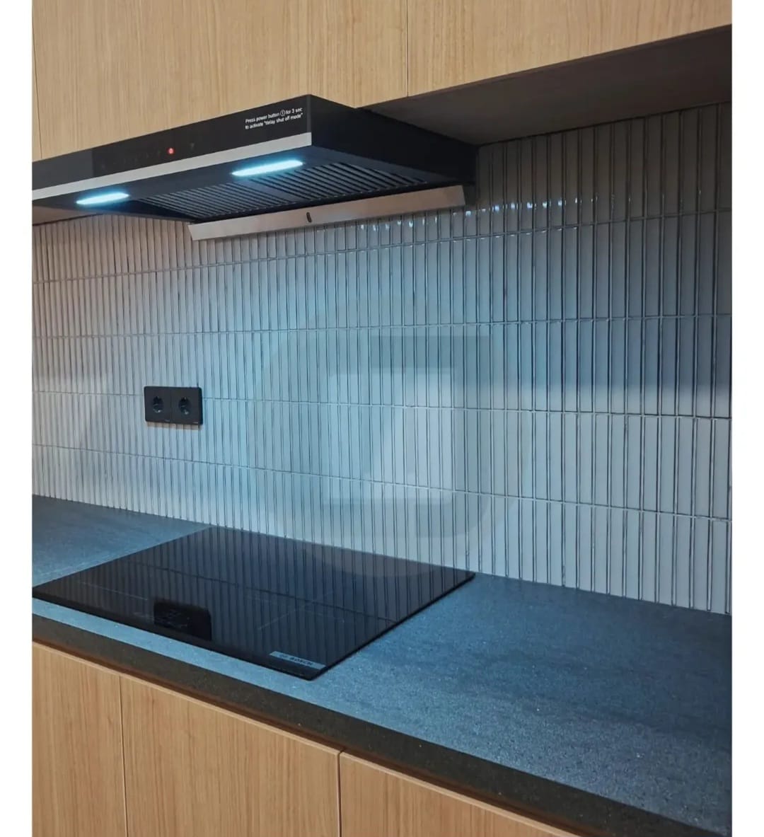 Installation top table